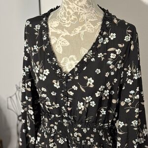 Khol's Floral Black Dress w/Gathered Waist